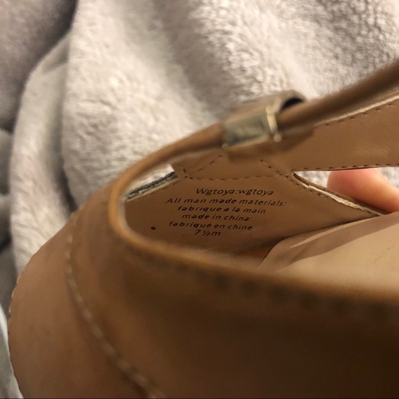 New Guess heels - Picture 3 of 3